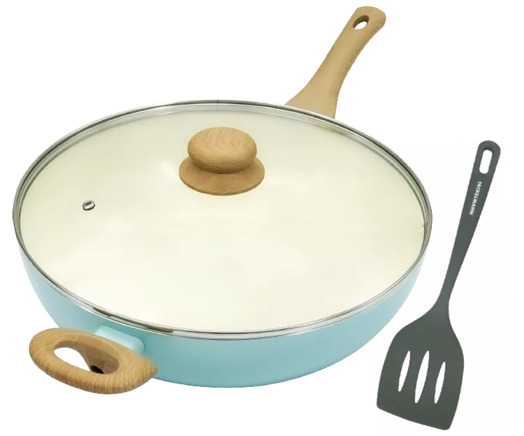 週年慶期間，鍋具優惠同樣吸睛，公館店法克漫專櫃推出璀璨碧藍陶瓷不沾深炒鍋32cm+鍋蓋+炒鏟3件組，原價2980元，特價1550元