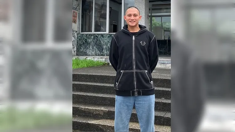 马杰森顺利入伍,光头照曝光。翻摄自米马力运动经纪