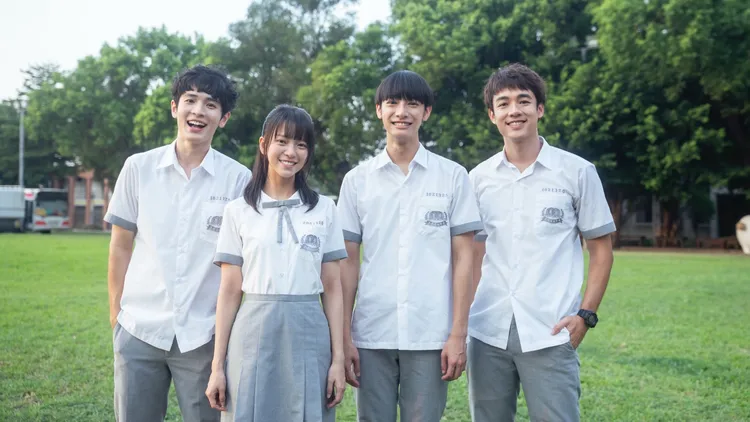 張豐豪(左起)、項婕如、劉修甫、趙崇喆建立好交情。三匠影視提供