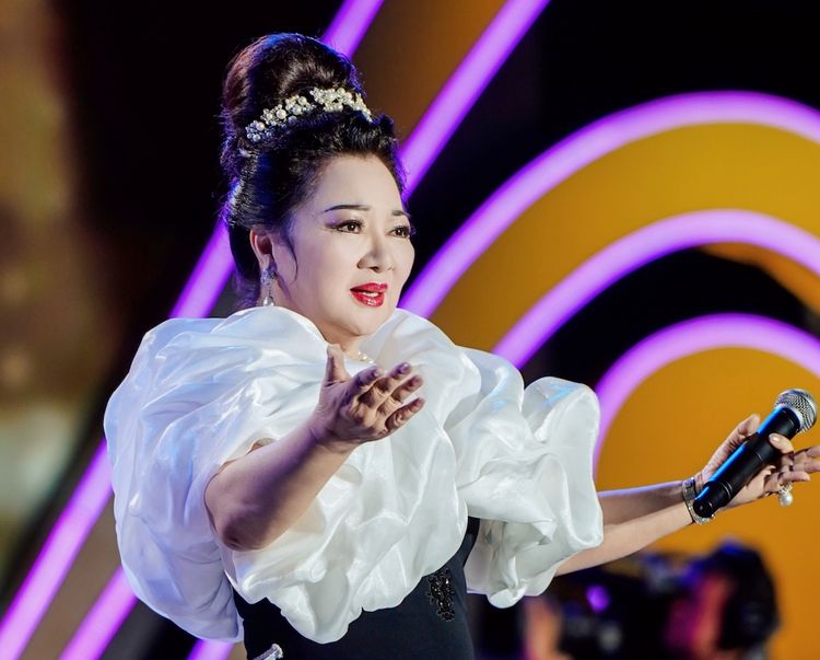 子弟兵得獎!白冰冰贊助3套戰袍助陣 親曝最大贏家其實是他