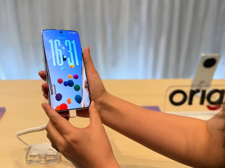 OriginOS 6鎖定螢幕畫面不僅可調整字體、畫面，還支援動態照片。趙筱文攝