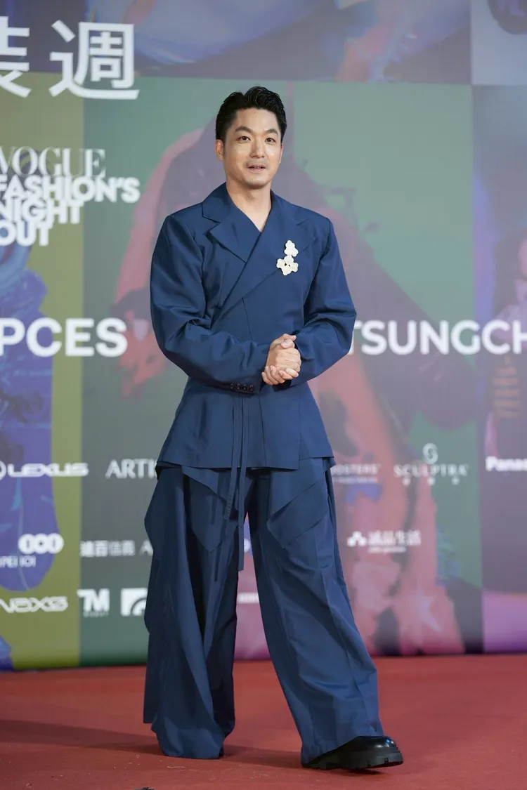 蔣萬安受訪時笑稱，每天和家人在一起，是最浪漫的事。彭欣偉攝