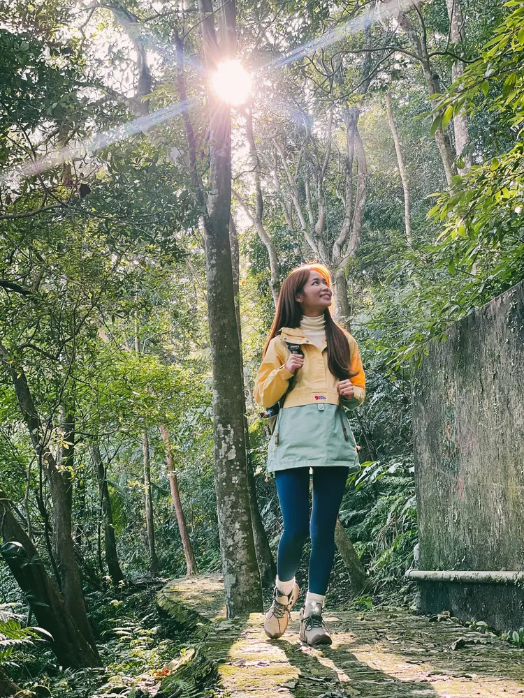 陳明珠挑戰山神考驗，以敬畏自然之心走出金鐘之路。客委會、客傳會提供