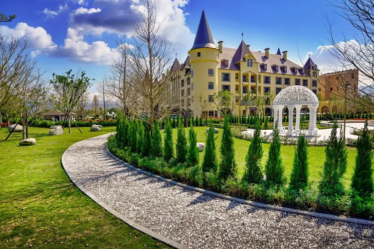 「台版迪士尼」造型的瑞穗天合國際觀光酒店。天成飯店提供