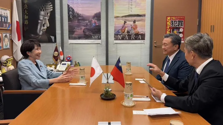 綠委王定宇之前與高市早苗會面。翻攝自王定宇臉書