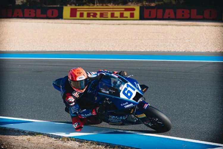 從桿位起跑的Can Oncu（Yamaha）最終沒能守住領先。倍耐力提供