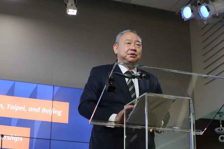 華府智庫「全球台灣研究中心」1日舉行年會，駐美代表俞大㵢致詞。中央社