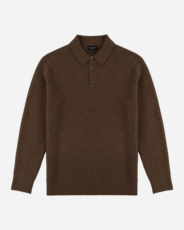 Club Monaco巧克力棕針織男士Polo領長袖上衣毛衣，1萬4900元。品牌提供