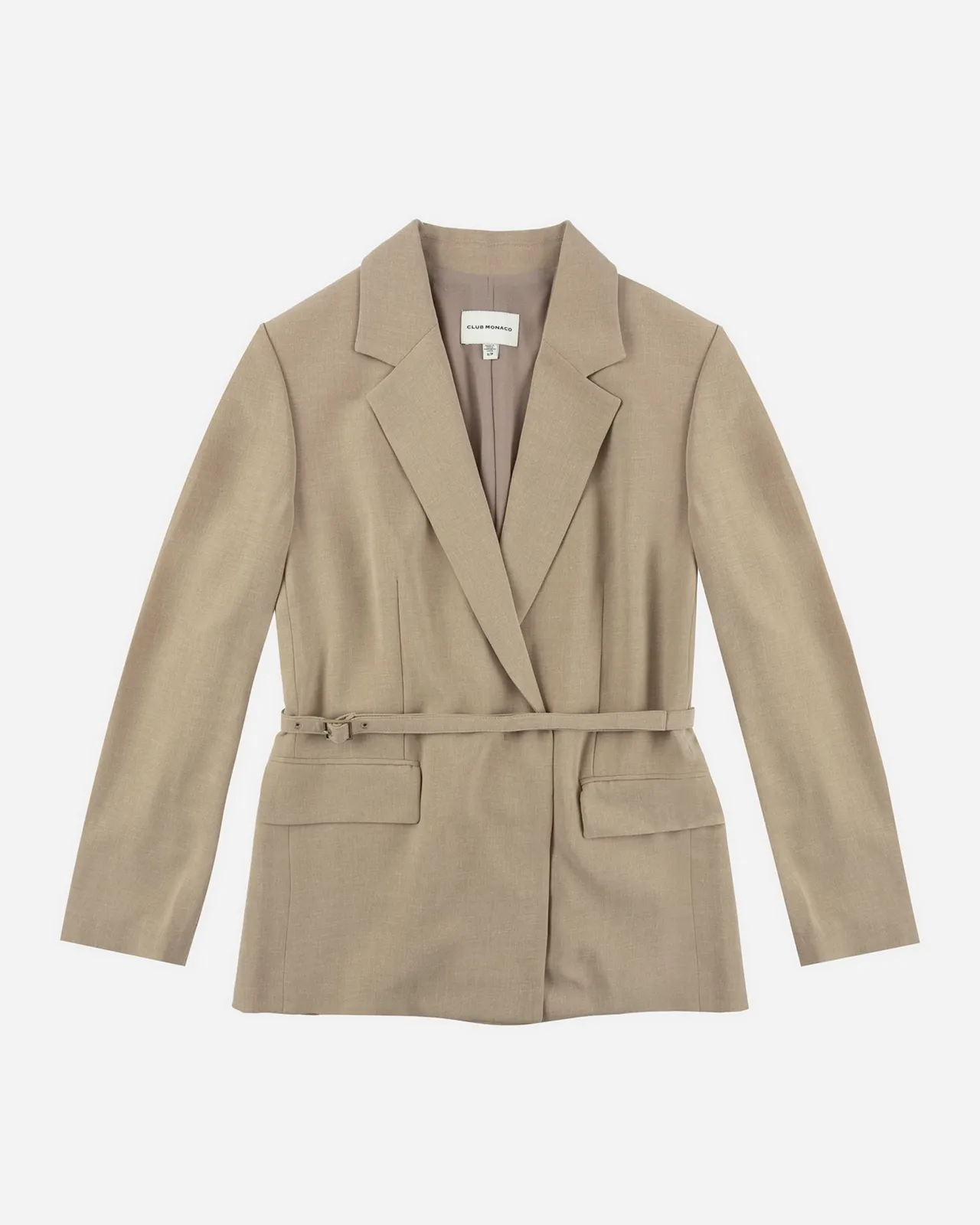 Club Monaco駝米斜紋綁帶西裝外套,1萬8900元。品牌提供