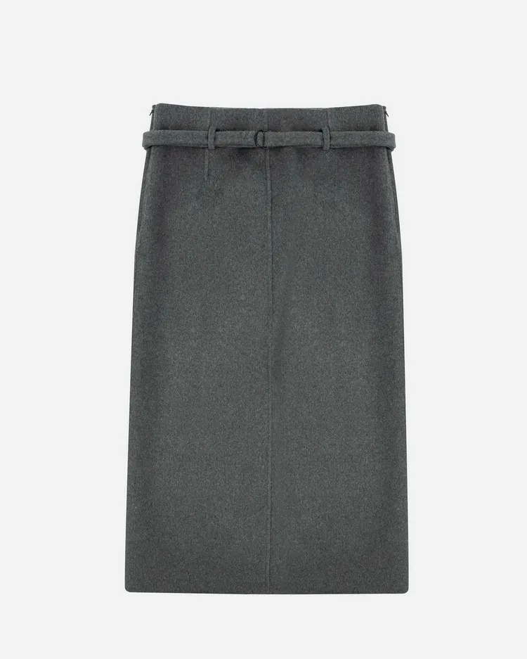 Club Monaco炭灰雙面刷毛感中長裙，1萬4900元。品牌提供