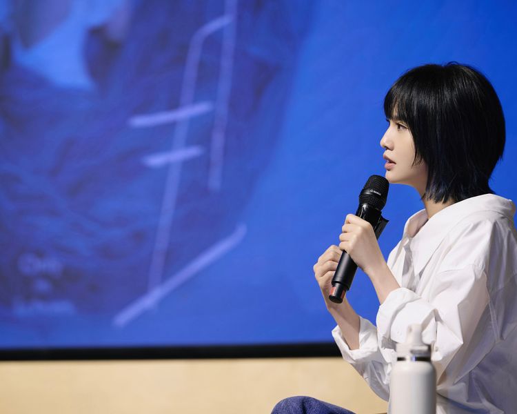 楊丞琳術後首現身「不給拍」原因曝光　無預警宣布超嗨喜訊