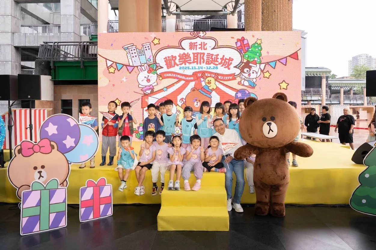 深受小朋友喜爱的全球知名「LINE FRIENDS& LINE FRIENDS minini」角色IP品牌今年与欢乐耶诞城合作,邀请大家一起来同欢。观光局提供