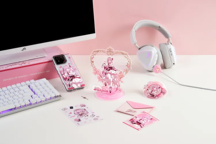 「愛莉希雅限定禮盒」內含：壓克力立牌、徽章、保護套、小卡、信封、貼紙、手機殼、充電線保護套及SIM卡針。ROG