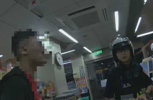 違停小客車飄出毒品異味!屏東警一查竟是這身分 還起出毒品與吸食工具