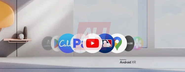 Galaxy XR可能搭載的One UI XR介面，螢幕中浮現YouTube、Google Maps、PayPal、Calm等多款應用圖示。AndroidHeadlines