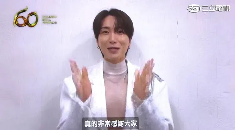 利特拍影片謝台灣粉絲幫節目投票。翻攝三立