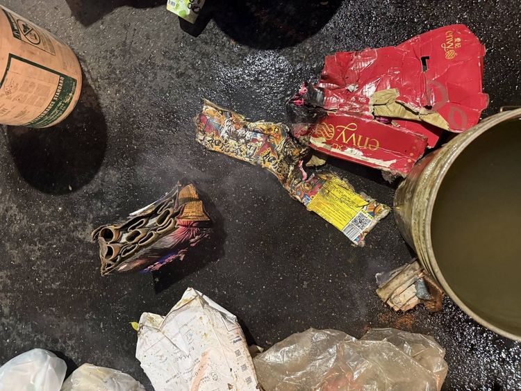 垃圾車冒煙好驚險!駕駛趕緊一招化解 都是這東西惹禍