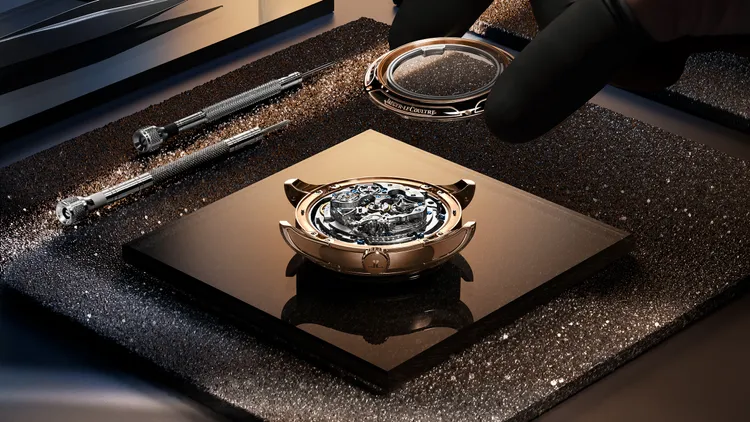 積家Master Hybris Artistica Calibre 945 超凡複雜工藝大師系列945型機芯腕錶。品牌提供