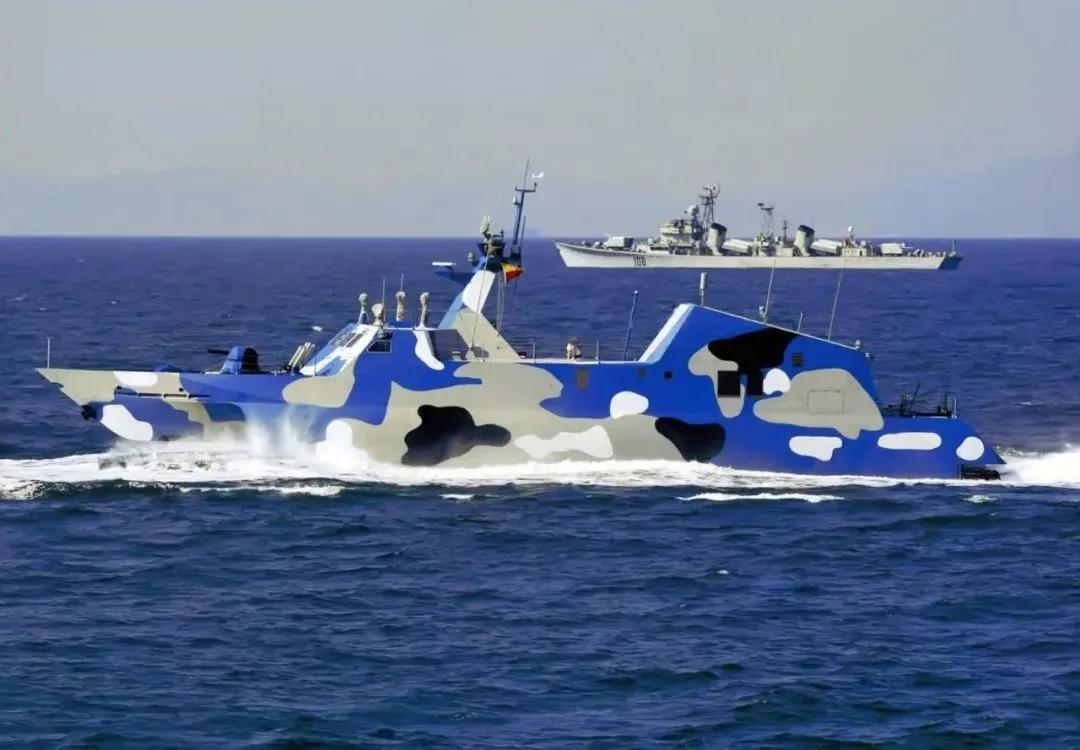 中国东海舰队22型高速飞弹快艇。翻摄解放军网
