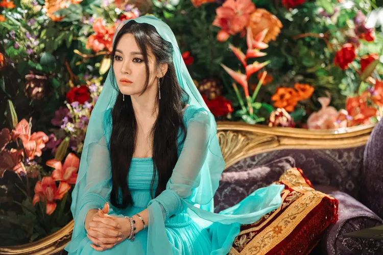 宋慧喬客串金宇彬的舊愛，秀智覺得上演情敵心理戰很有趣。Netflix提供