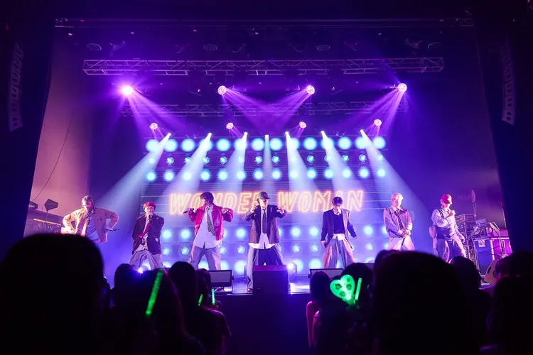 PSYCHIC FEVER秀出道地台語撩粉。LDH愛夢悅提供