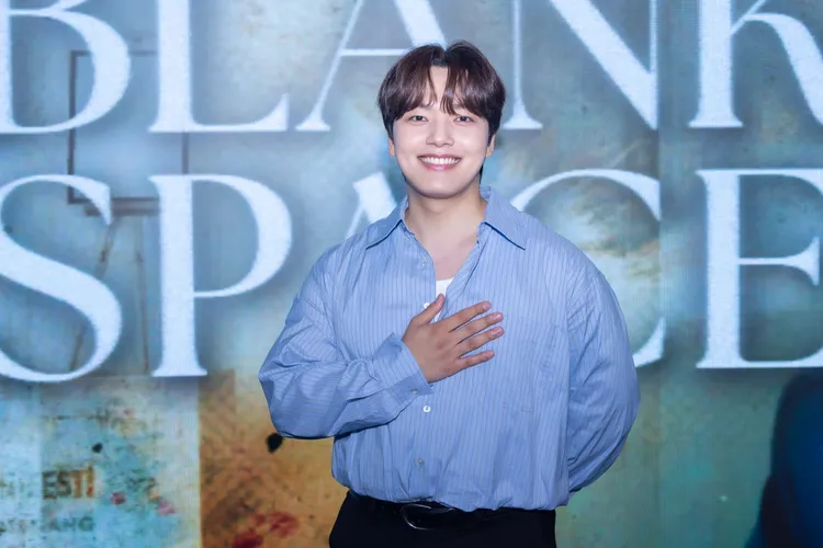 呂珍九最近勤於健身，體格大了一號，來台想吃香腸。UNI Global提供