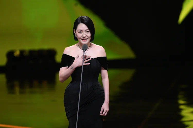 小S登台讓人又哭又笑。三立提供