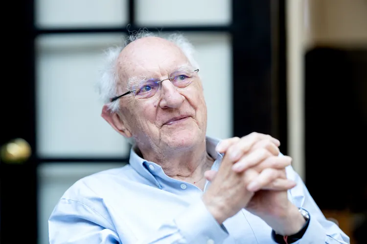 加大柏克萊分校名譽教授克拉克。美聯社