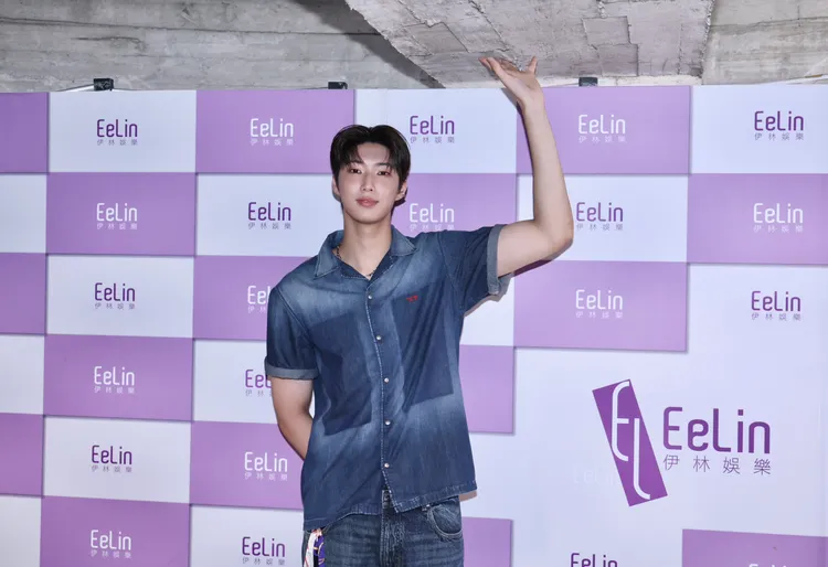 金雲身高193，手一伸就摸到天花板樑柱。莊宗達攝