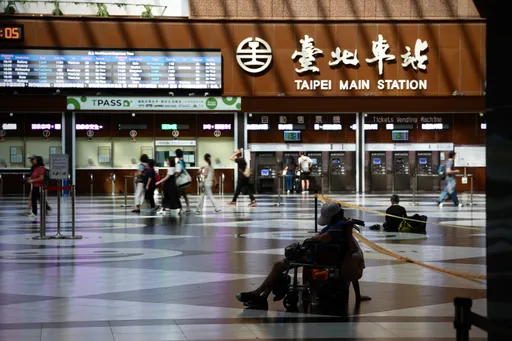她全程目睹北車醉女遭性侵 「怕受傷不敢上前制止」網罵爆