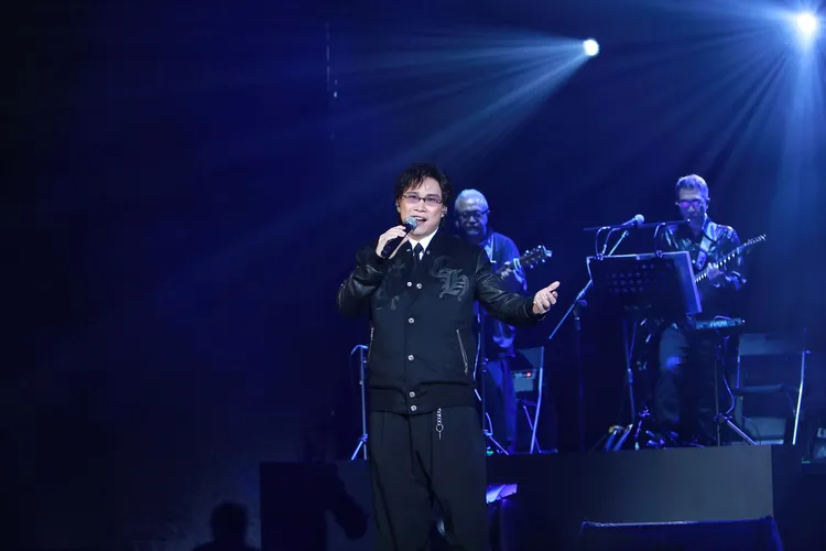 蘇永康透露這次來台開唱，妻兒都缺席。遠傳電信、D-SHOW提供