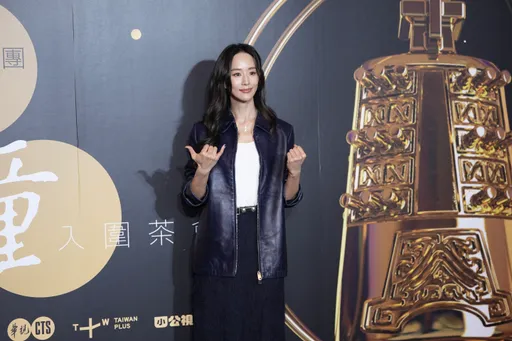 张钧宁首入围金钟放闪男友 不争红毯第一美:我上台就好