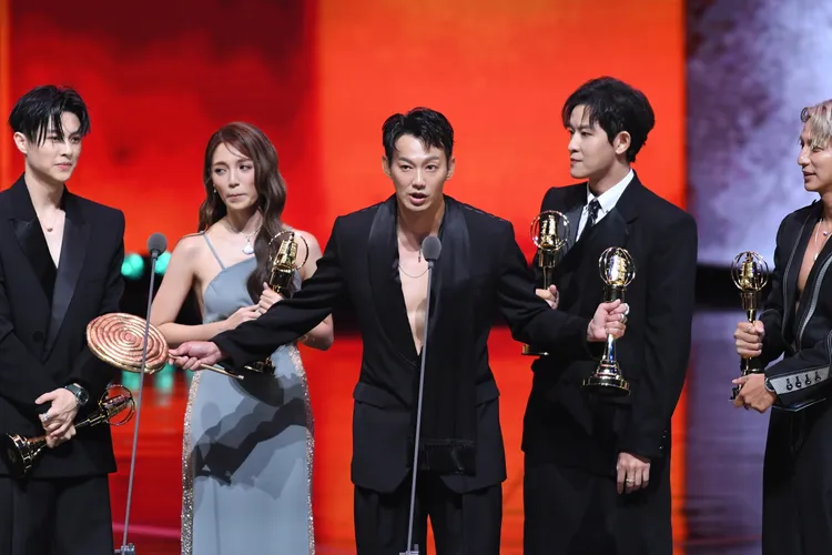 威廉走過閃兵風波低潮後奪獎。三立電視提供