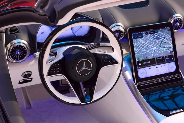 Maybach專屬介面打造尊榮駕馭氛圍。業者提供