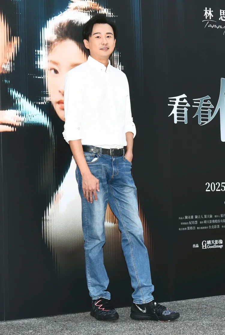 狄志杰戲裡綁架林思廷。攝影中心攝