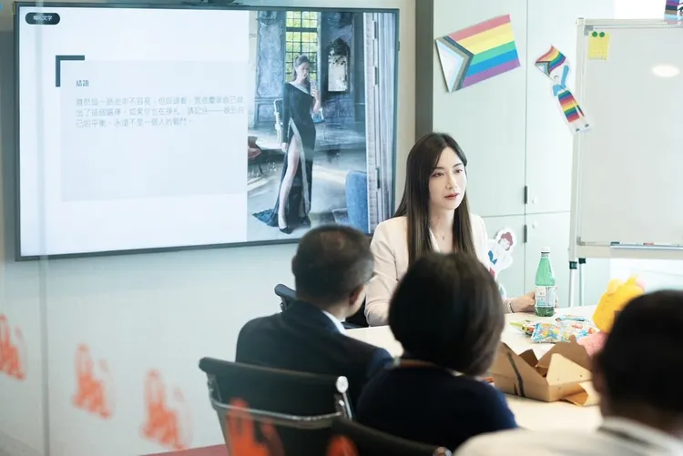 「乐乐律师」反击酸民。翻摄自乐乐律师脸书