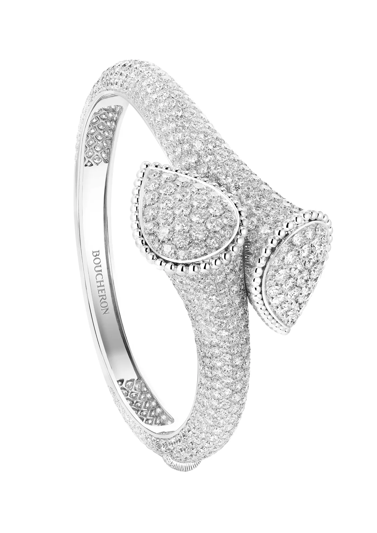 Boucheron高级珠宝系列Serpent Bohème手环白金750材质镶嵌钻石,408万元。品牌提供