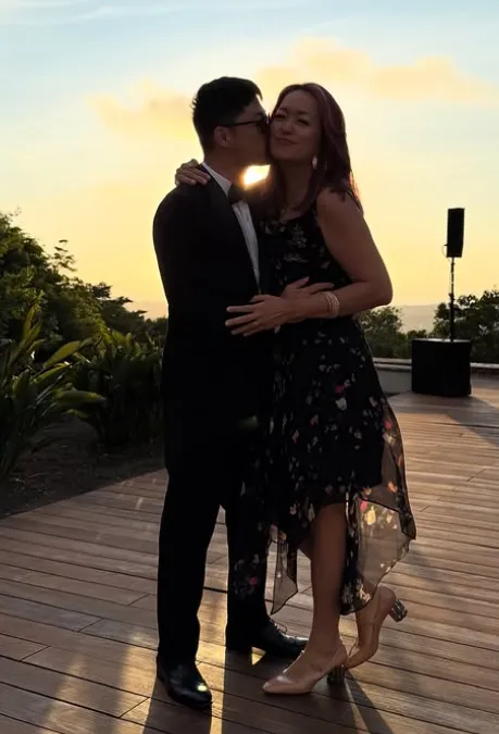 百靈果凱莉與老公恩愛放閃。翻攝凱莉IG