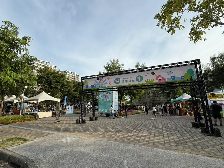 今明兩天活動除讓已購客體驗外，另邀請周邊經濟相對弱勢家庭一起同歡。葉家銘攝