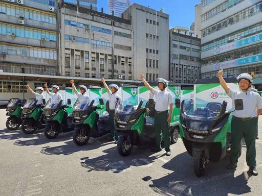 郵差將全改騎「電動車」!全球郵局信件量衰退 中華郵政三輪機車拚物流