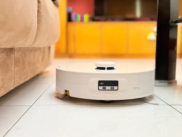 當它在寧靜中完成清掃，會突然發現，家務可以不必再成為負擔。趙筱文攝