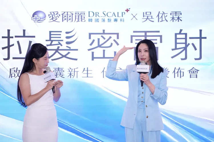 知名造型師吳依霖（右）代言拉髮密雷射。彭欣偉攝