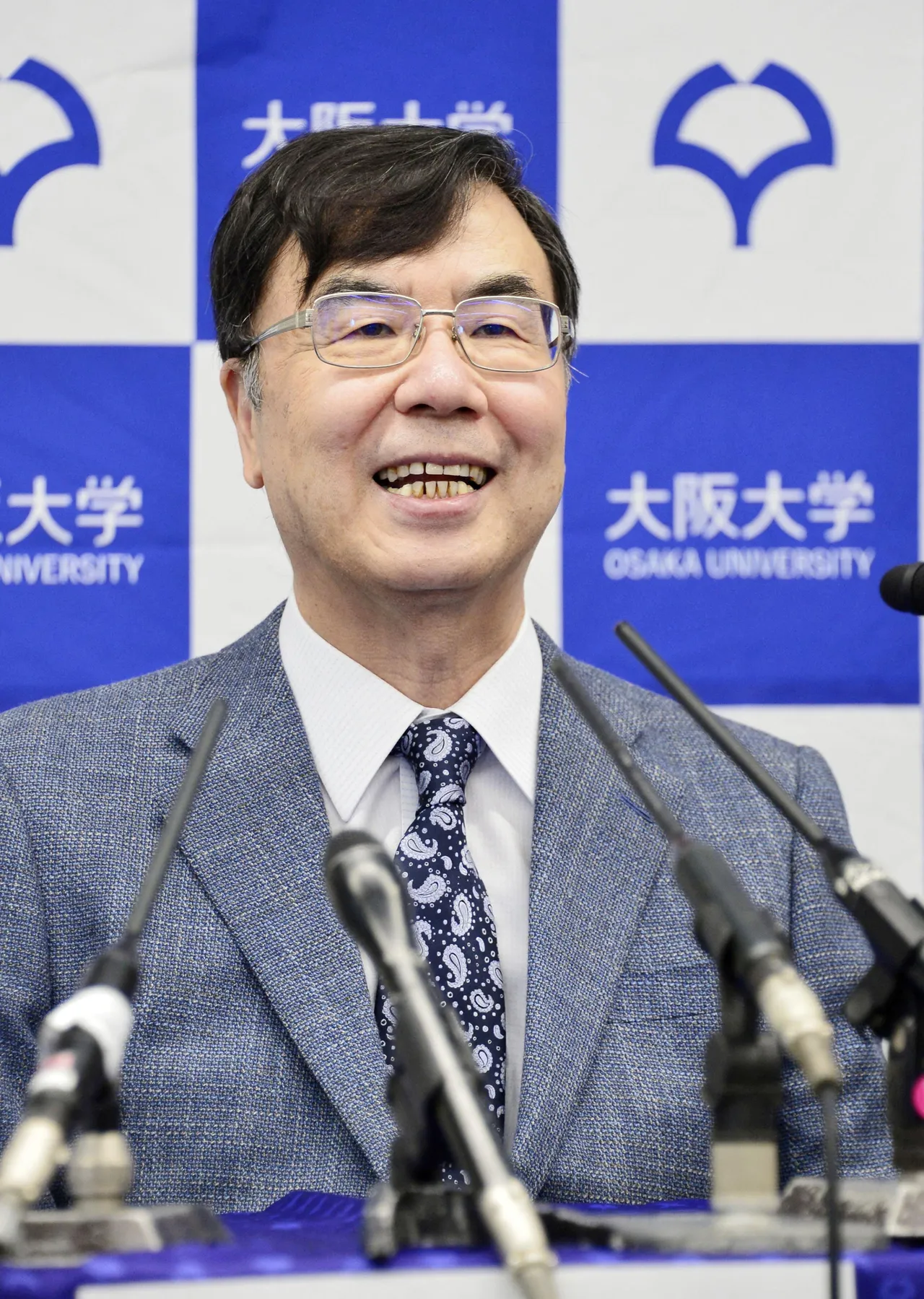 新科诺贝尔医学奖得主——日本免疫学家坂口志文,今在大阪开记者会。路透