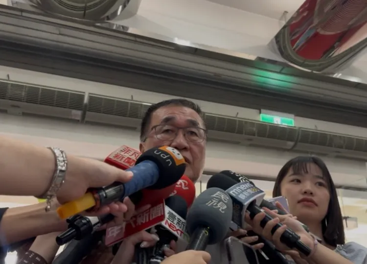 李四川昨在議會時透露「輝達願意概括承受新壽的補償金」。張綵茜攝