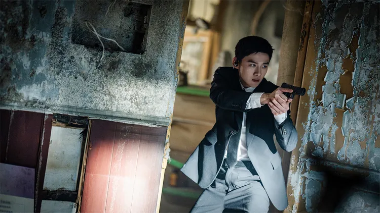 白敬亭《不眠日》靠「時間循環」破案。中天電視提供