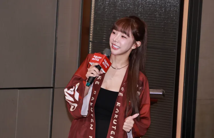 巫苡萱震惊范姜、粿粿婚变。摄影中心摄