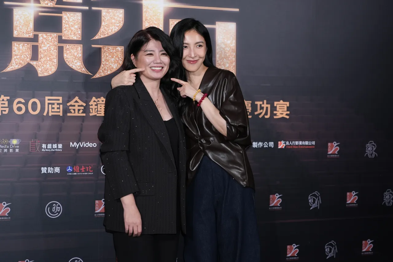 杨谨华(右)很感谢颜艺文导演相信她。彭欣伟摄