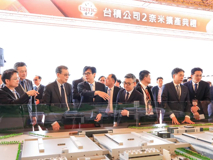 台積電設廠後讓高雄城市轉型看見成效，也將原先工業城轉型成科技城。高市府提供