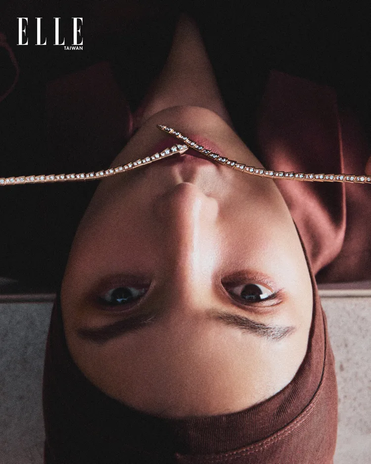 楊謹華拍攝《ELLE》封面。《ELLE》國際中文版提供