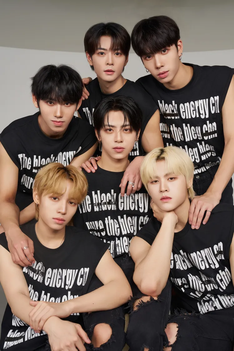 男團 SEVENTOEIGHT精心準備人生首次的金鐘紅毯初體驗。天空娛樂提供